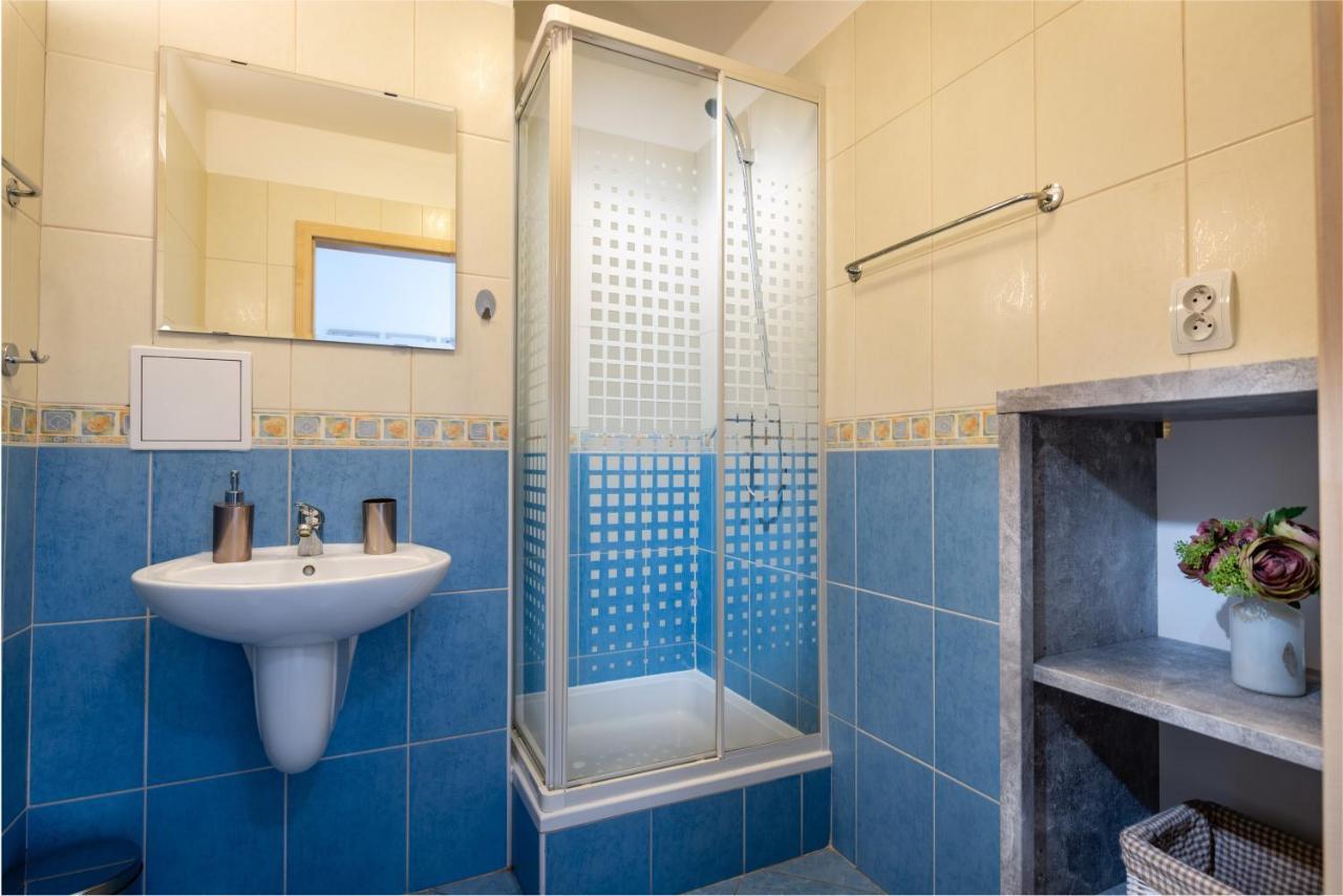 Apartman Siesta*** Liptovský Mikuláš エクステリア 写真